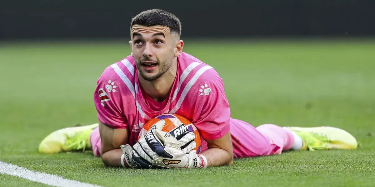 Barcelona akan Segera Merekrut Joan Garcia dari Espanyol
